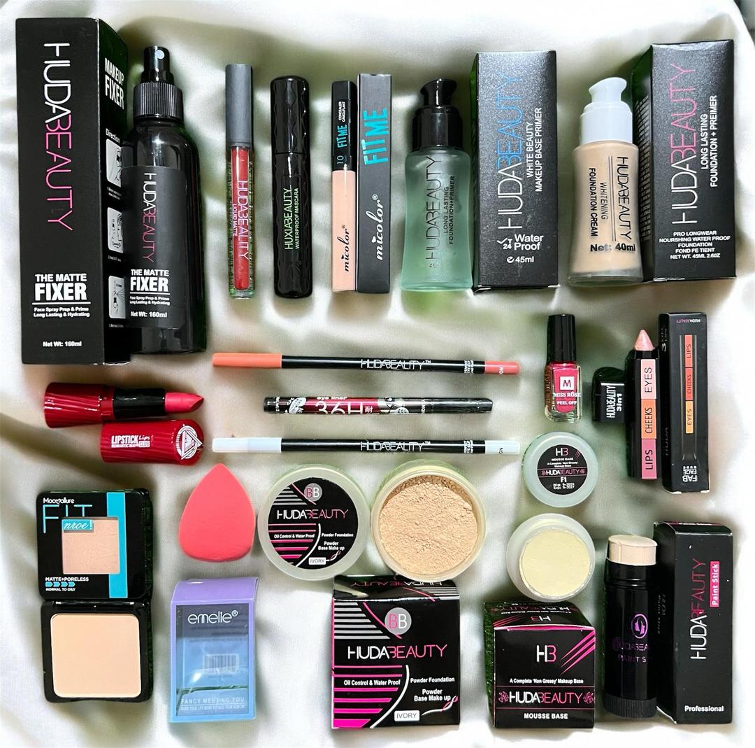17 in 1 Makeup Kit for All Occasions 17 in 1 Makeup Kit for All Occasions